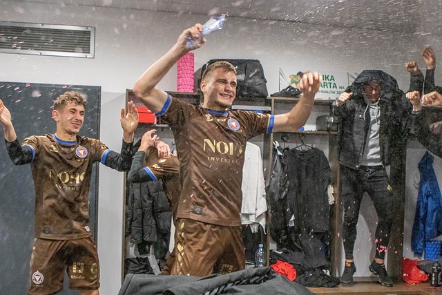 克服困难的 克服困难的